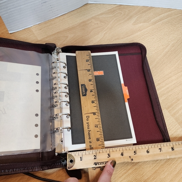 Day Timer Brown Leather Zipper Planner 7 Ring - Picture 8 of 16